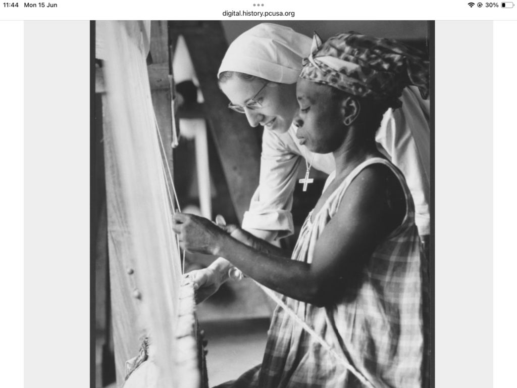 Nun textile classes in Mali Nun textile classes in Mali